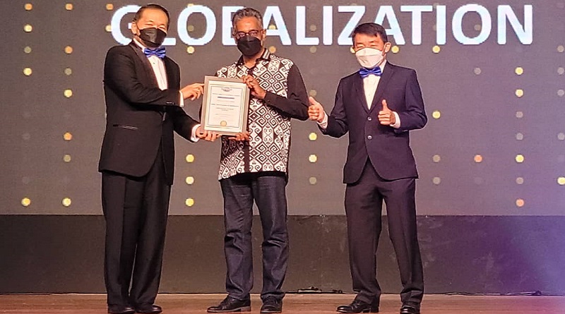 MDEC Gopi wins award